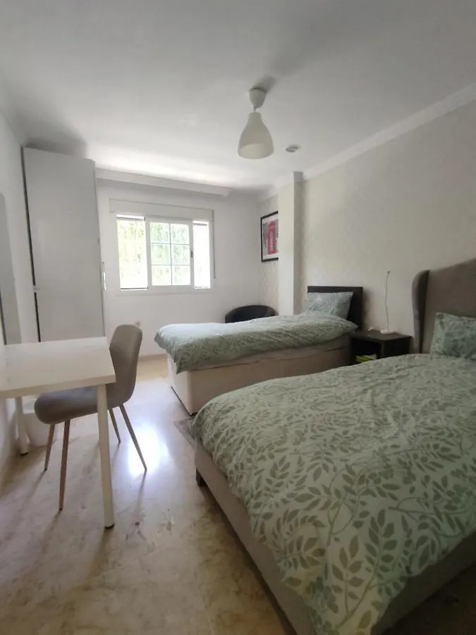 Apartment 6 Guest Family Beach & Golf Stay Marbella